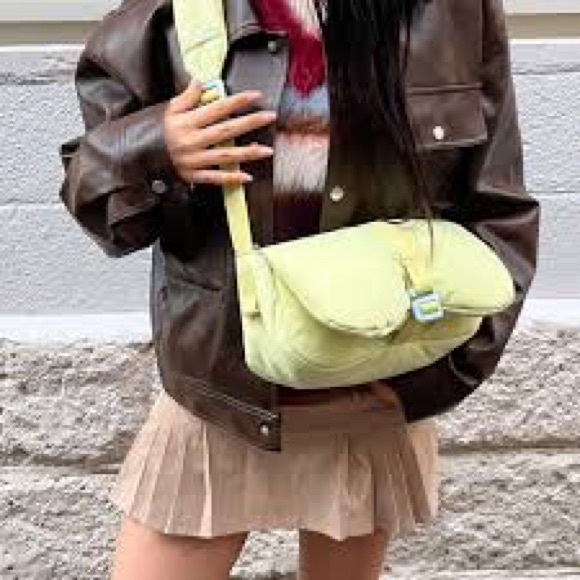 SOLD!! Coach Coachtopia Light Green Shoulder Bag/crossbody - Picture 7 of 8